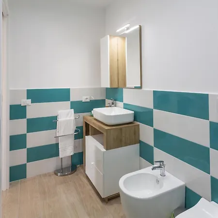 Hotiday Collection - Byo Sorrento