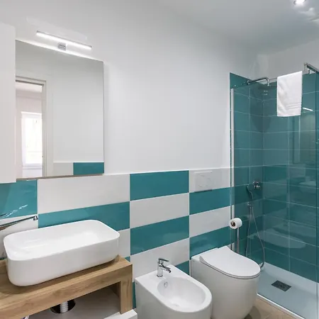 Hotiday Collection - Byo Apartmanhotel 3*