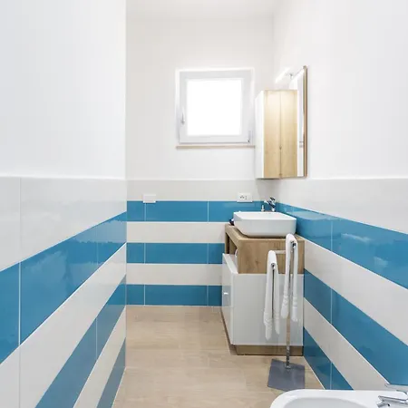 Hotiday Collection - Byo Apartmanhotel 3*